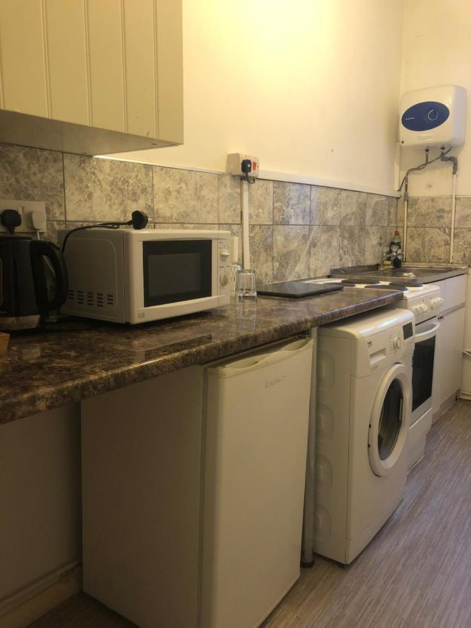 Oyo 94 Bricklane Studio Flats Hotel London Eksteriør billede