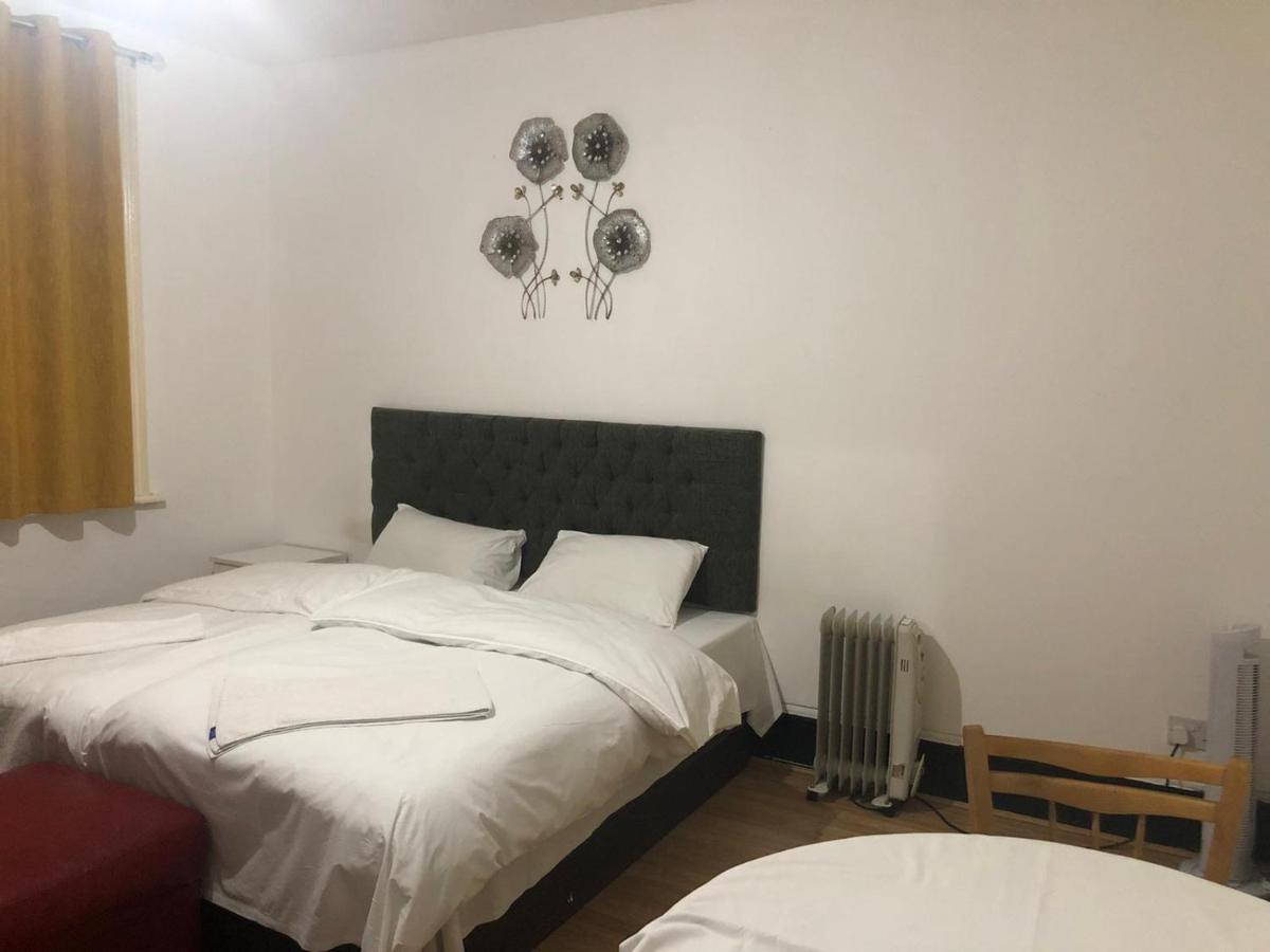 Oyo 94 Bricklane Studio Flats Hotel London Eksteriør billede