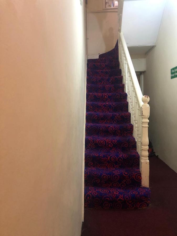 Oyo 94 Bricklane Studio Flats Hotel London Eksteriør billede